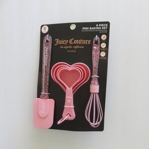 (#129) Juicy Couture 6 piece Pink Heart Baking Set